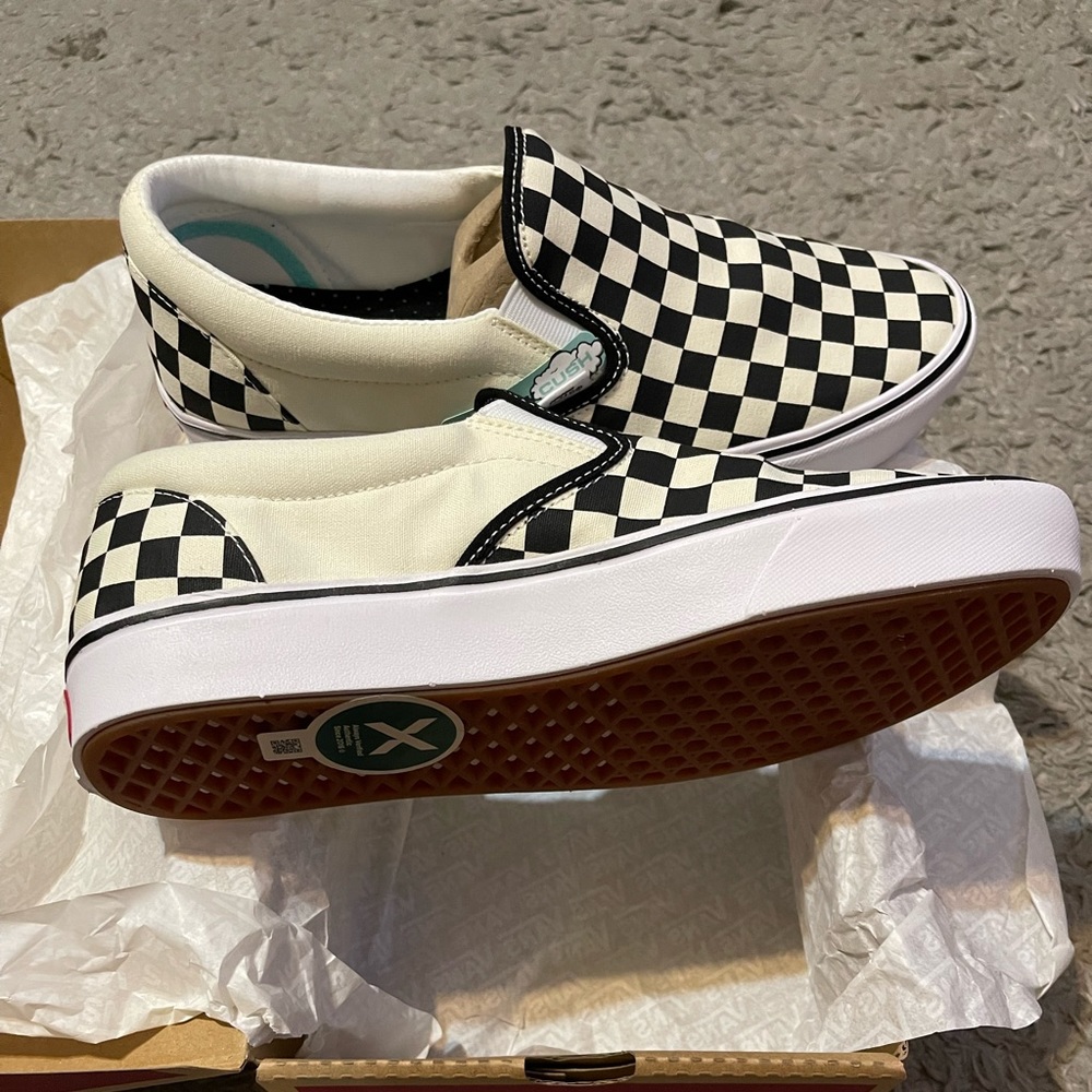 SLIP-ON COMFYCUSH CHECKERBOARD SHOE (STOCK X verified)